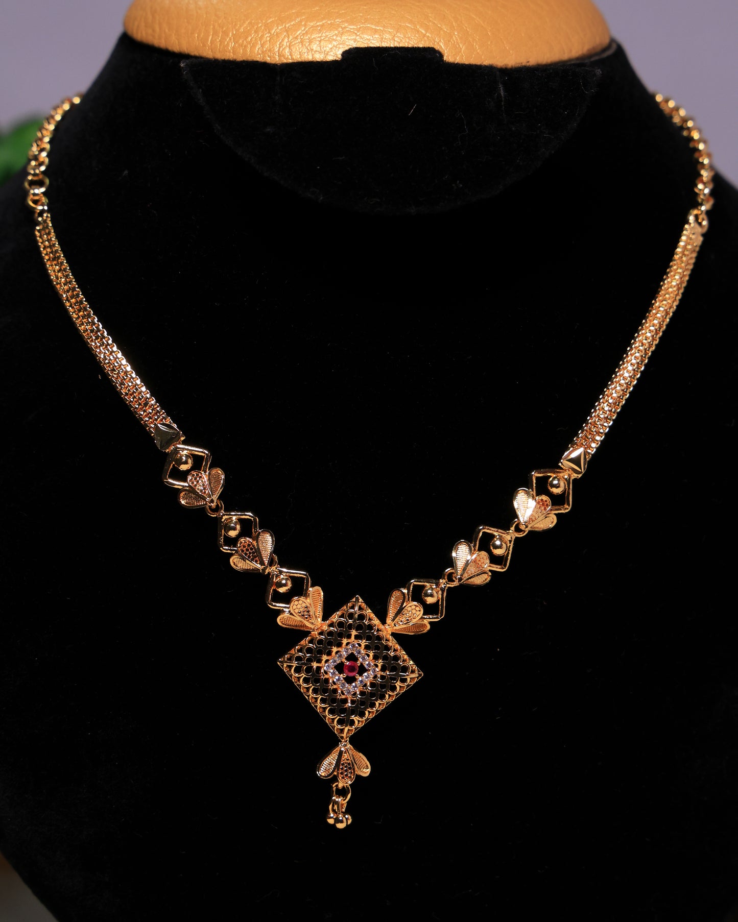 Heritage Diamond Neckpiece