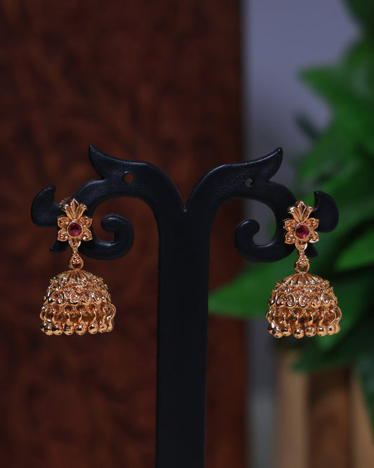 Maadhuri jhumka