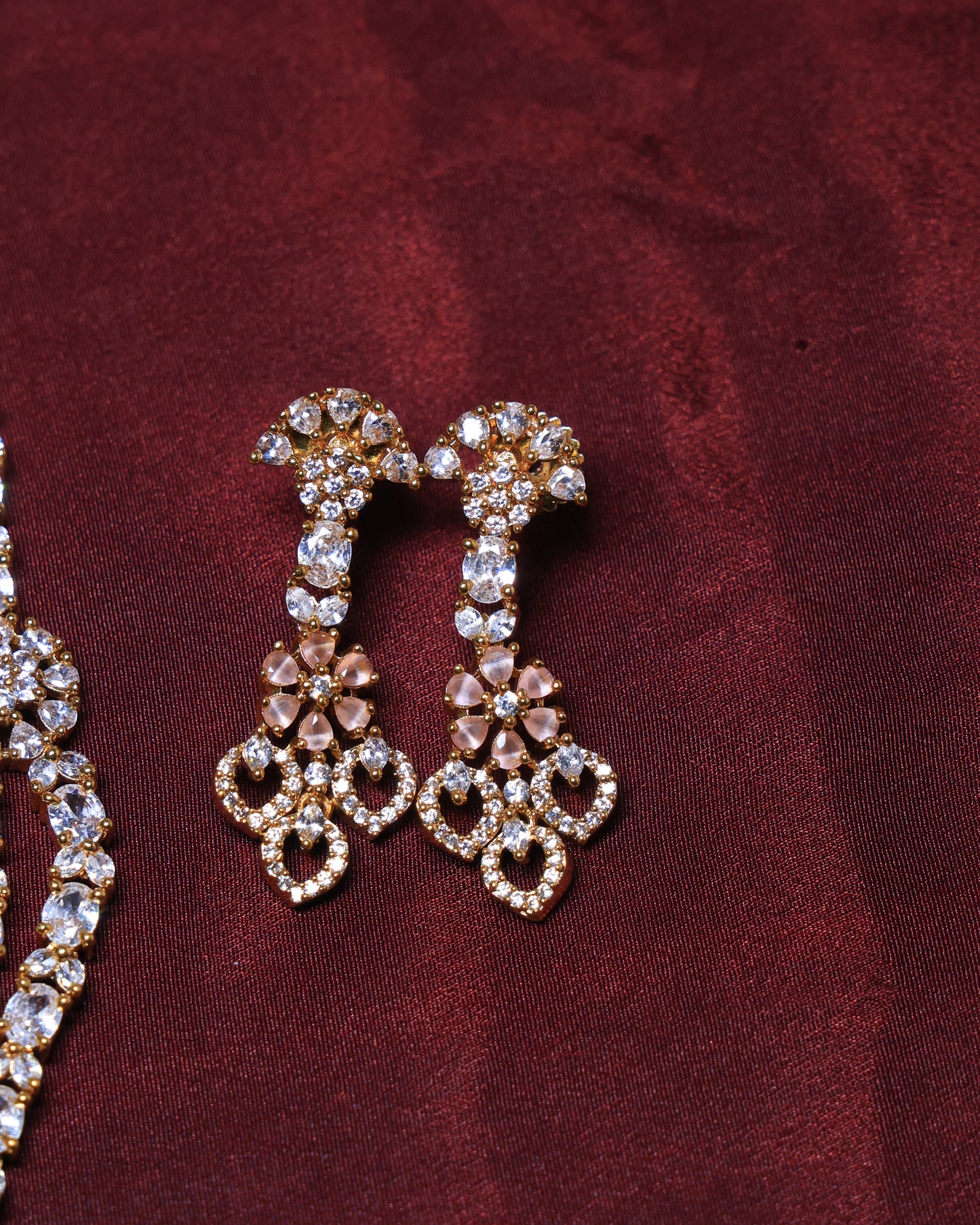 Regal Ad Stone Necklace with Earrings