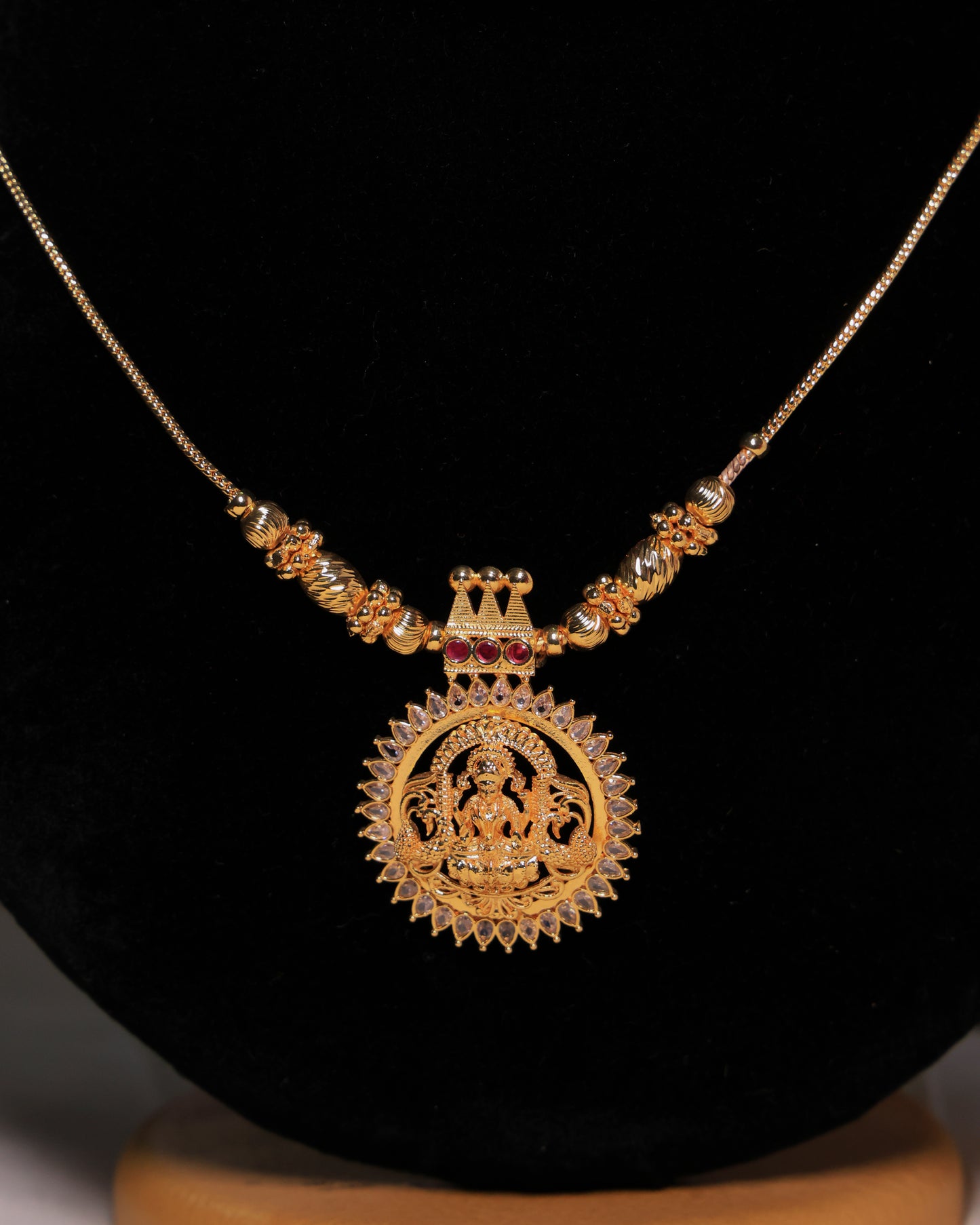 Saraswati Neckpiece - White Stone