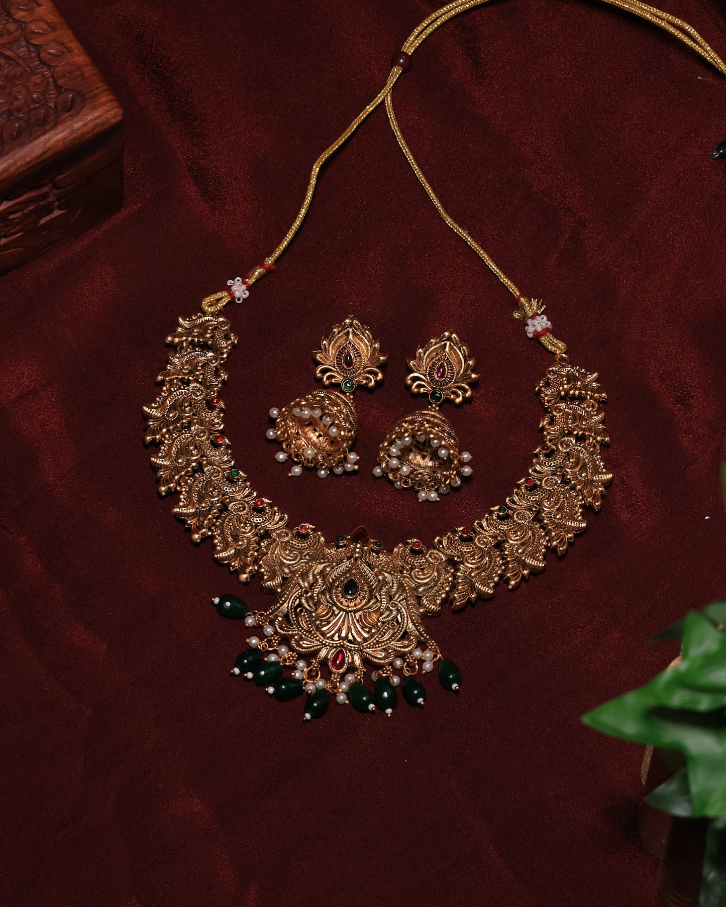 Antique Gold Temple Bridal Necklace Set with Hip Chain