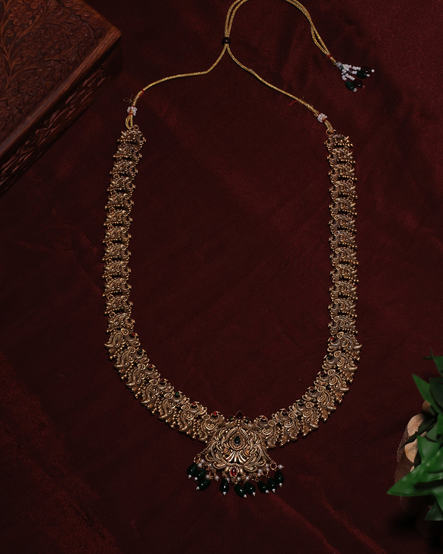 Antique Gold Temple Bridal Necklace Set with Hip Chain